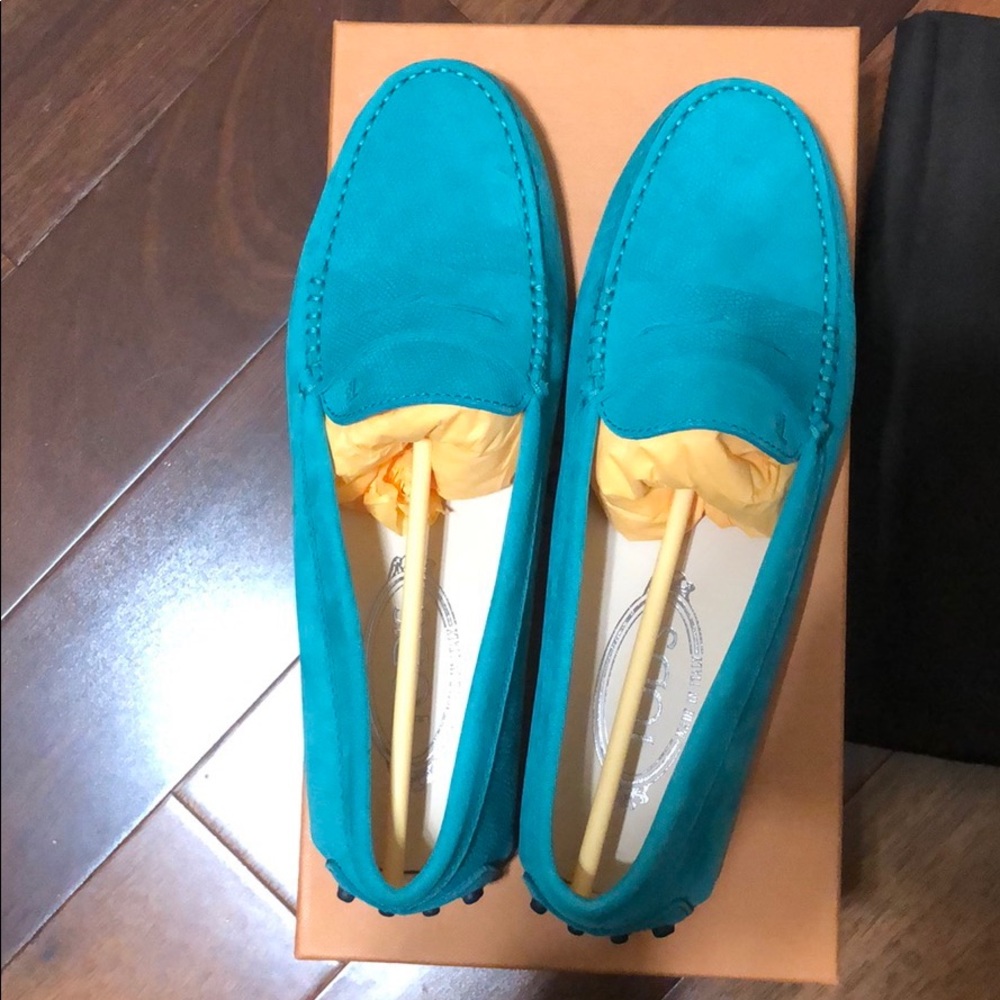 TOD’s loafer